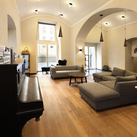 Design Loft 2 Minutes To Wenceslas Square Prag Exteriör bild