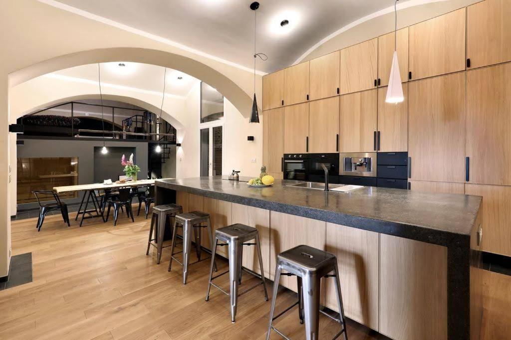 Design Loft 2 Minutes To Wenceslas Square Prag Exteriör bild
