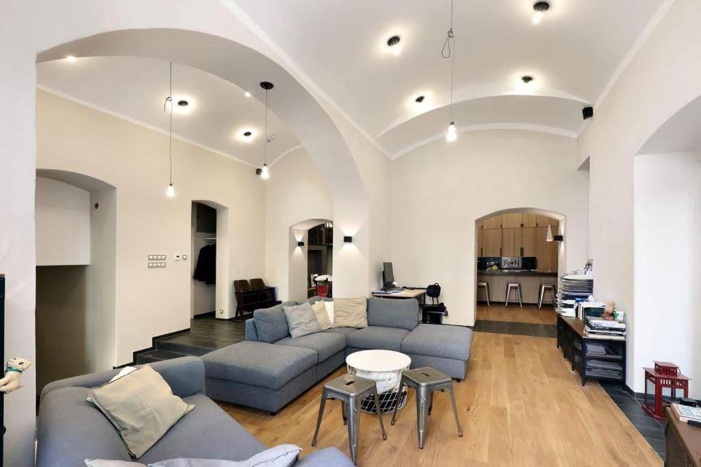Design Loft 2 Minutes To Wenceslas Square Prag Exteriör bild