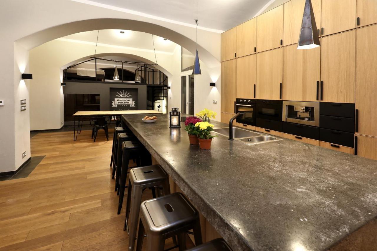 Design Loft 2 Minutes To Wenceslas Square Prag Exteriör bild
