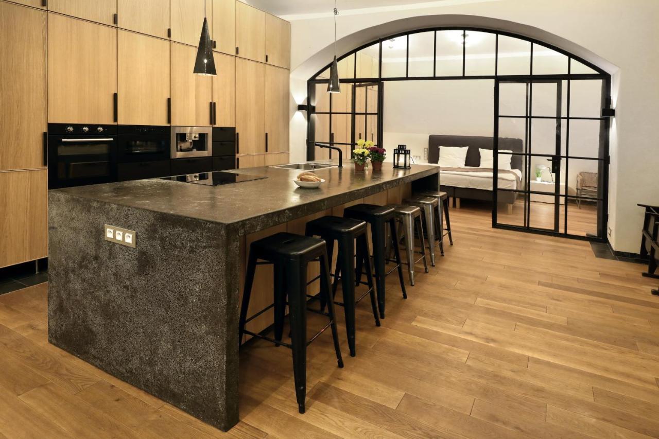 Design Loft 2 Minutes To Wenceslas Square Prag Exteriör bild