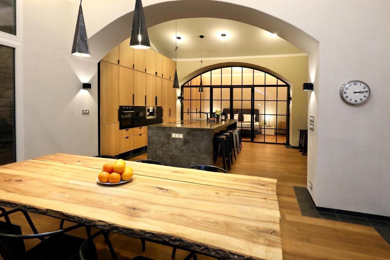 Design Loft 2 Minutes To Wenceslas Square Prag Exteriör bild